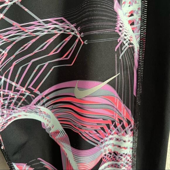 Nike Dri-Fit Power Right Fit Sea Coral Black Printed Running Crops Small - Picture 4 of 13